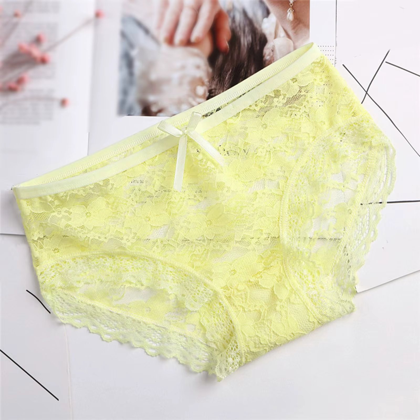 Women Lace Sexy Panties Hollow Mesh Trousers Bow Low Waist Panties Sexy Lingerie For Fine Women Exquisite Crotchless Shorts 섹시팬티