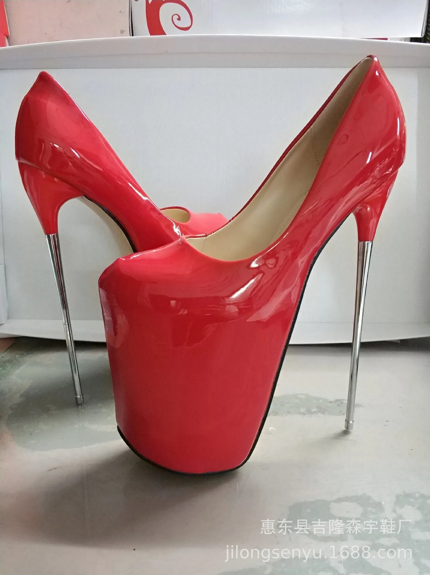 Red 02