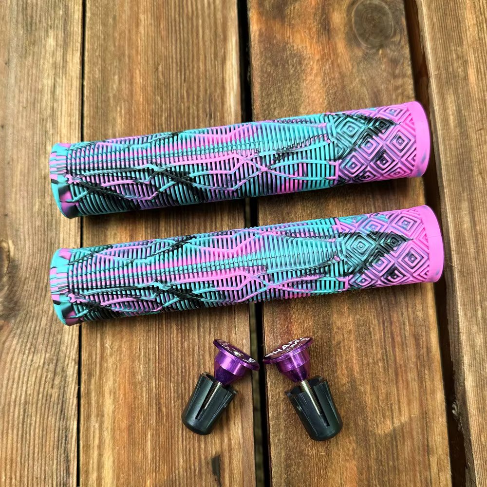 Pink-alloy plug
