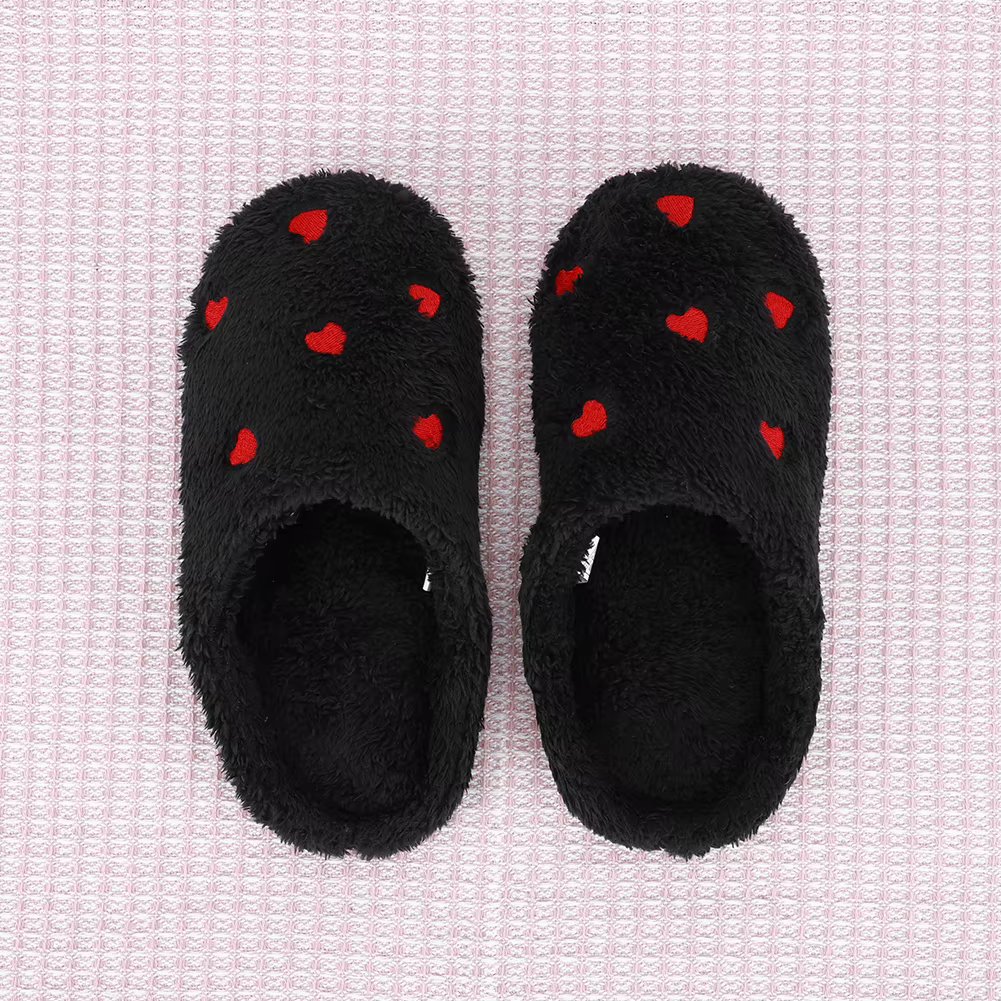 Plush Heart Slippers Comfortable Flat Thermal Slippers Breathable Soft Furry Slippers Fluffy Love Slippers for Indoor Bedroom