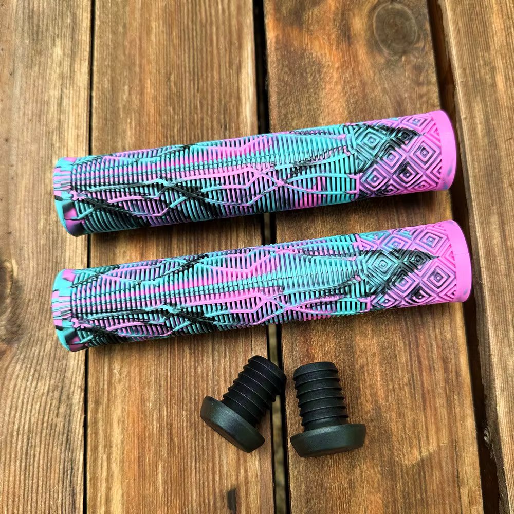 Pink-Plastic plug