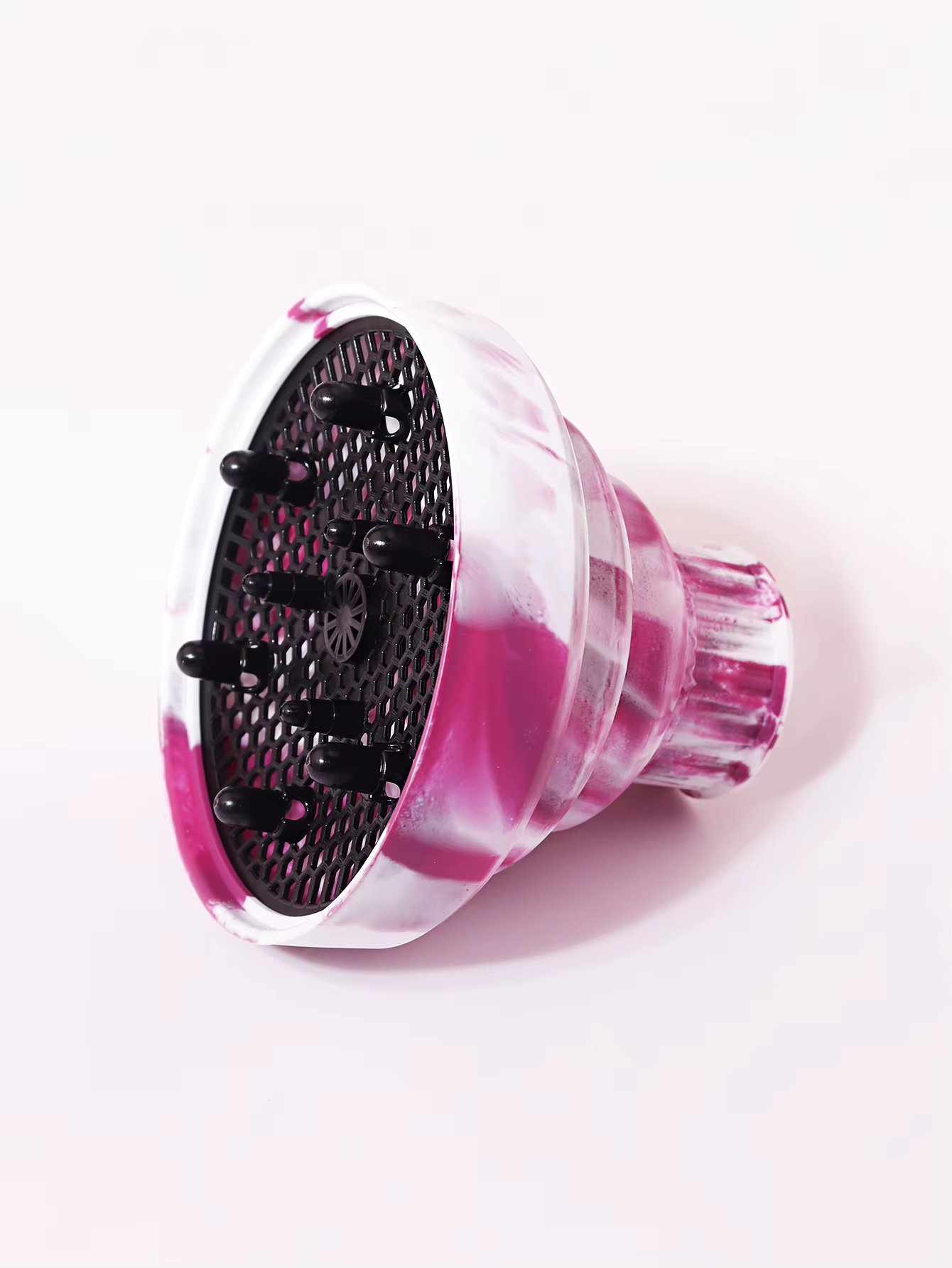 1 silicone hair dryer cap, suitable for hair dryers with an outer diameter of 3.5 cm to 5 cm, used for styling and curling hair