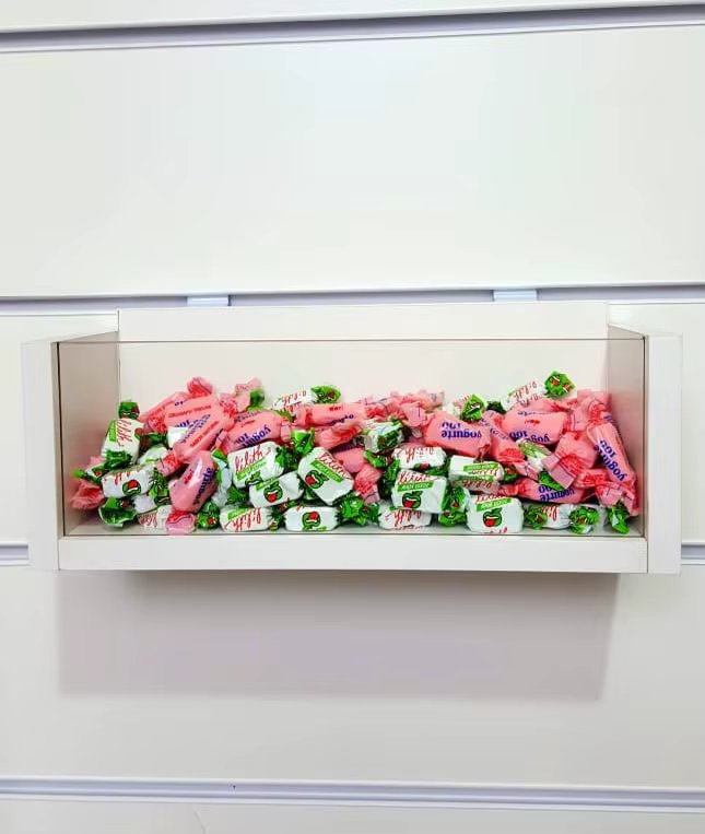 Baleiro Candy Bullets Display with Functional Design