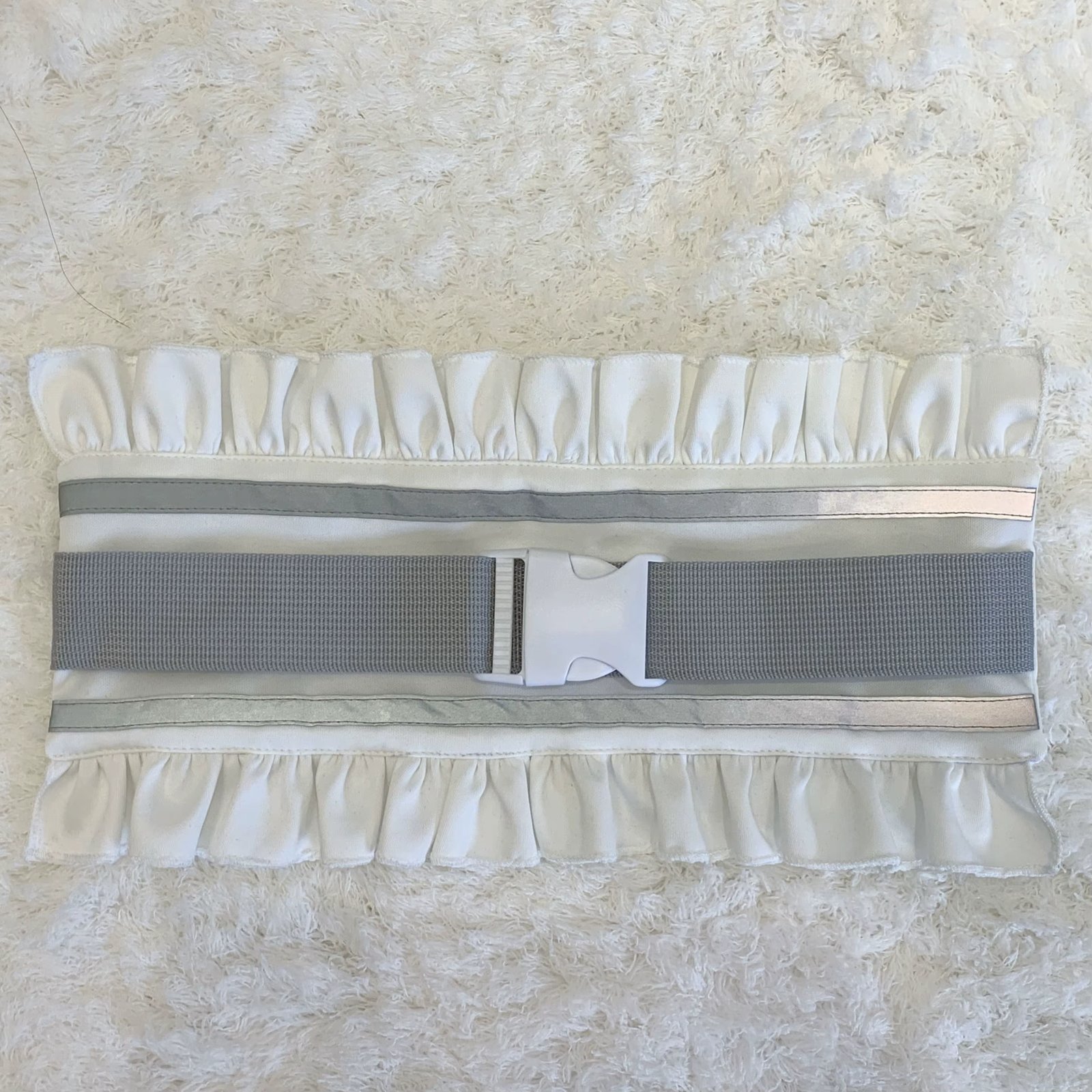 white hairband