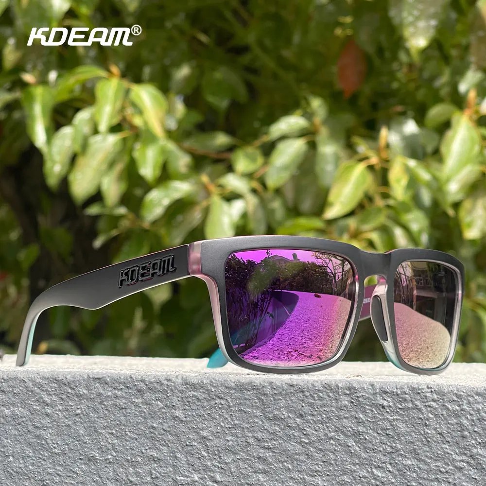 C54 mirrored violet