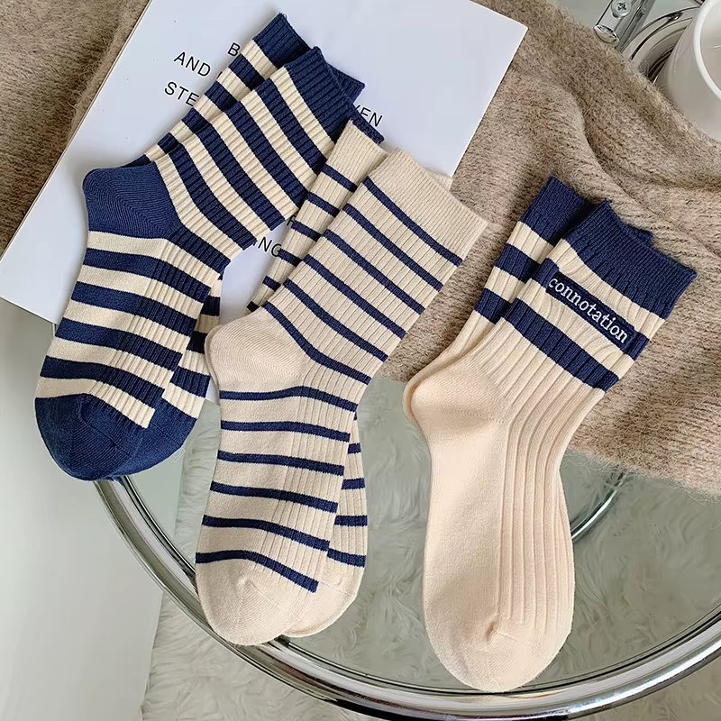 Autumn Women Sports Socks Stripe Fashion Harajuku Hip Hop Female Cotton Sock Unisex Skateboard Street Middle Tube Socks