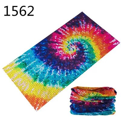 1562