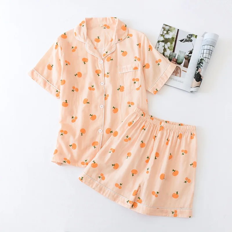 16 Pyjamas