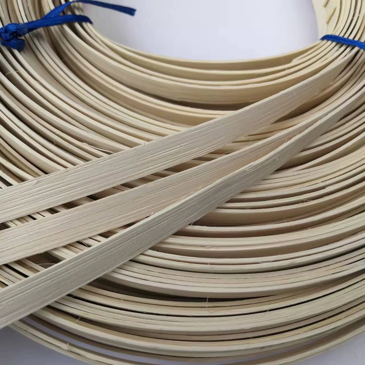 5mm 8mm 10mm 10 Meters Flat Reed Natural Indonesian Real Rattan Core For Chair Repairing Basket Van