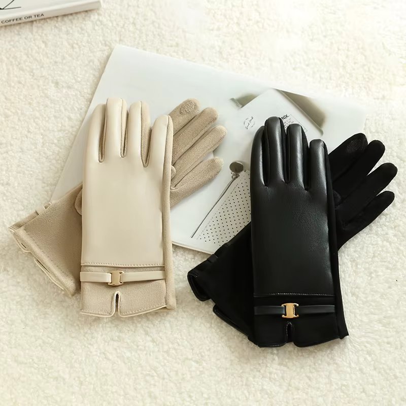 1 Pair of Gloves for Women in Winter Fleece-Lined to Heattech and Touch Screen Pu Elegant and Exquisite Cycling and Driving Gloves