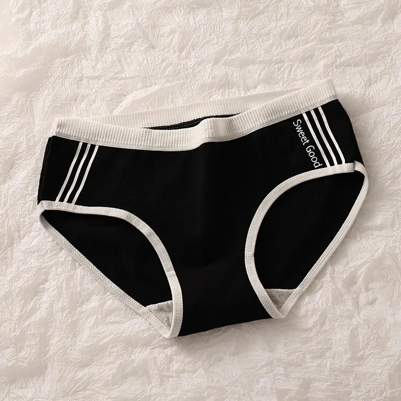 Underwear Women Cotton Crotch Mid Waist Traceless Sexy Panties Japanese Sports Style Girls Breathable Underpants Simple Lingerie