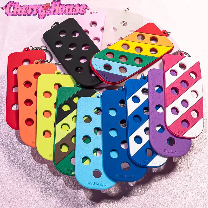 1pcs Black PVC Keychain with Hole fit Shoe Charms for Car Women Men Kids Metal Pink Colorful Key Rings for Bag Accessories Gifts