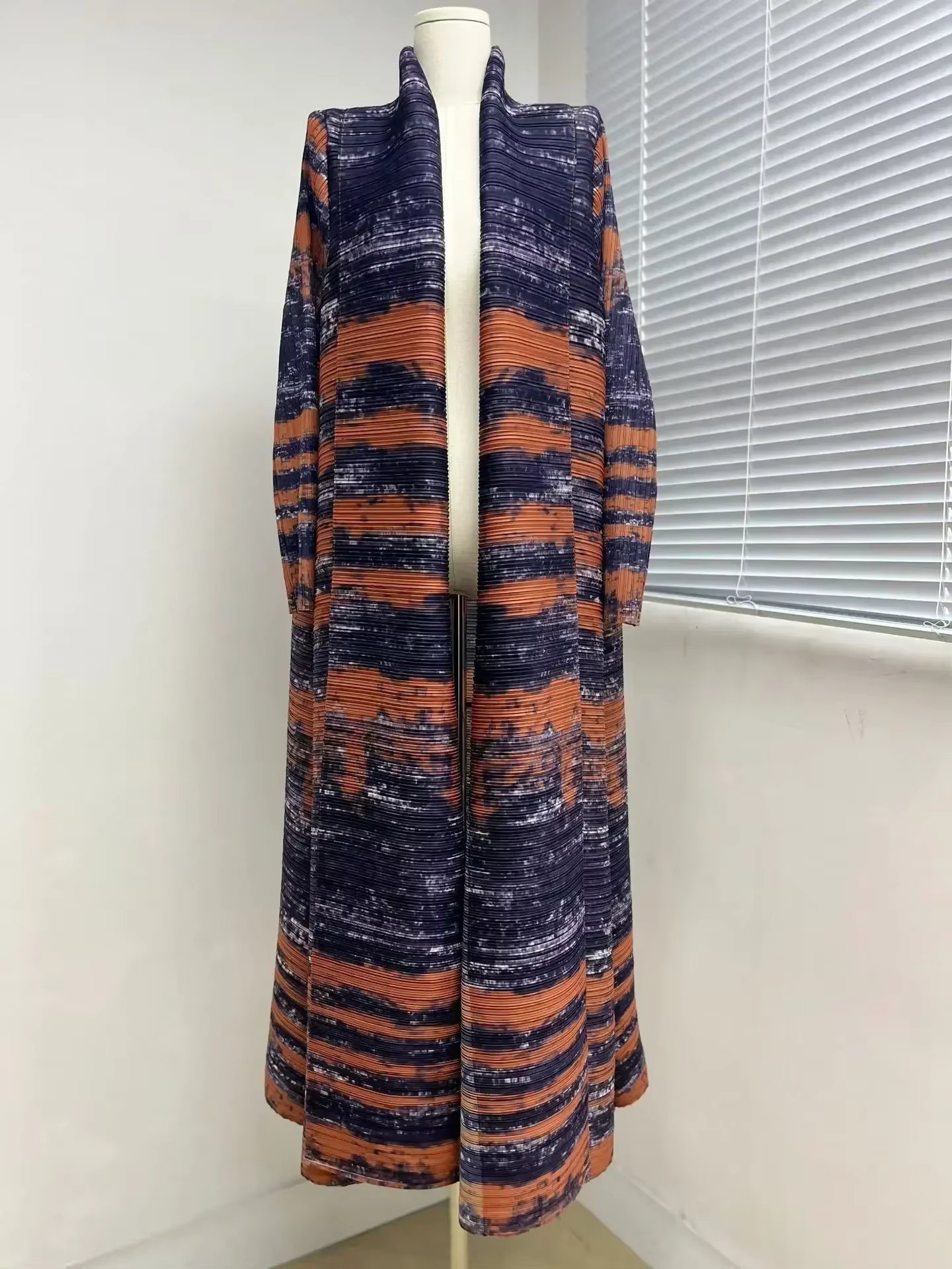 YUDX Miyake Pleated Vintage Printed Turn-down Collar Long Sleeve Mix Women Coat Woman Winter 2024 New Dubai Style Plus Size Coat