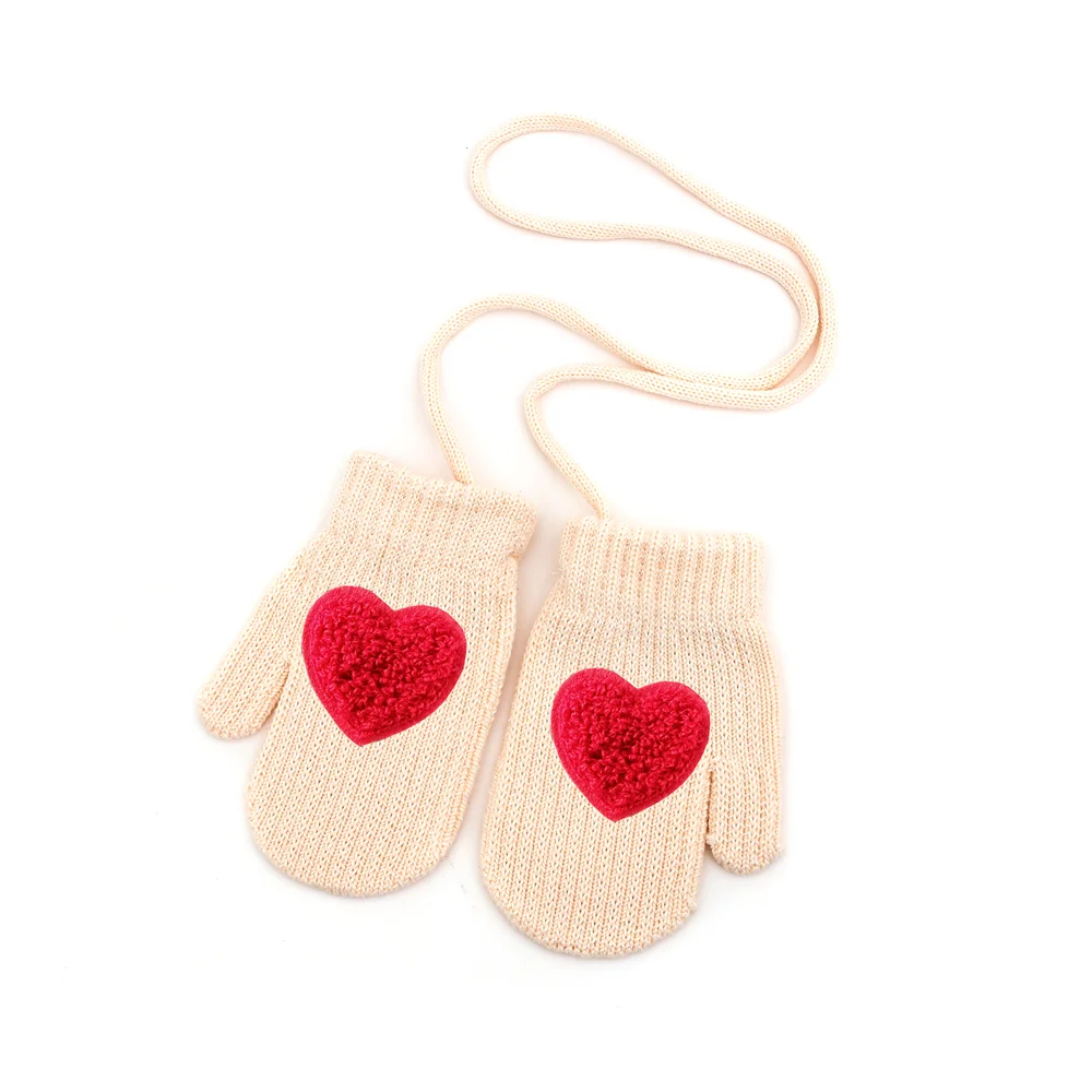 M cream red heart