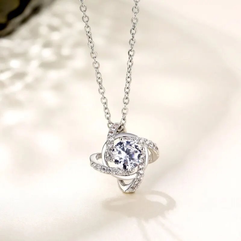 1pcs Steel Color-color Necklace Ladies Cold Wind Four Leaf Clover With Diamonds Brass Pendant Jewelry