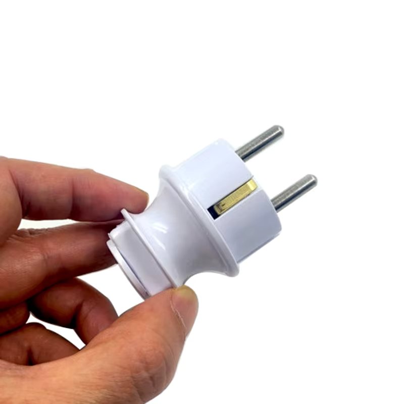 Domestic foreign material blocking ground work plug 16A