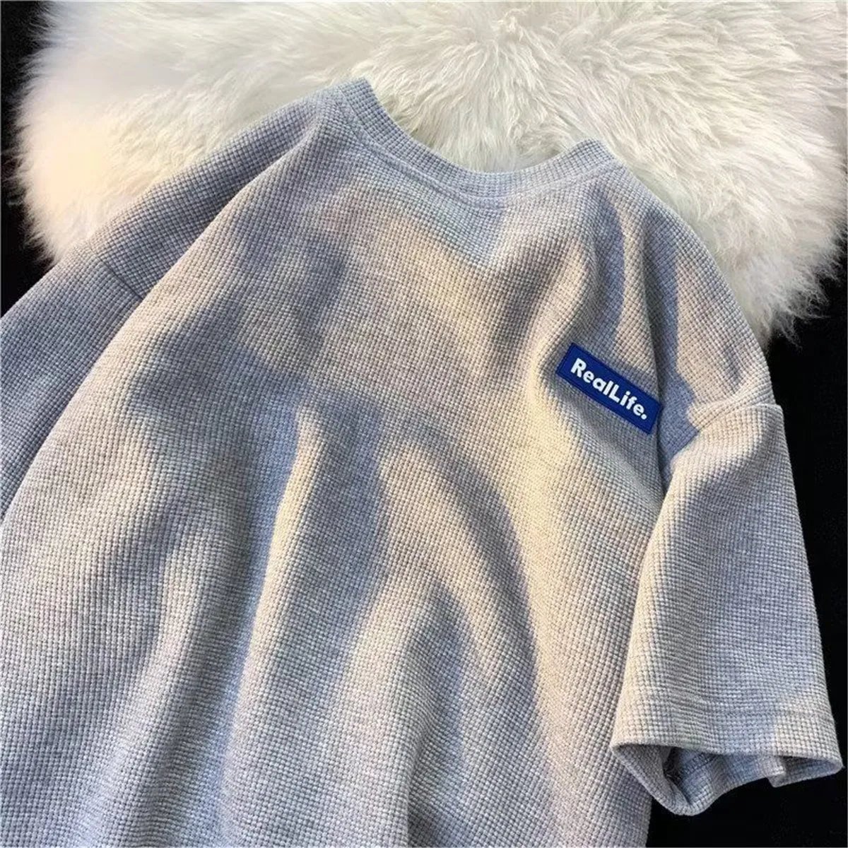 GRAY