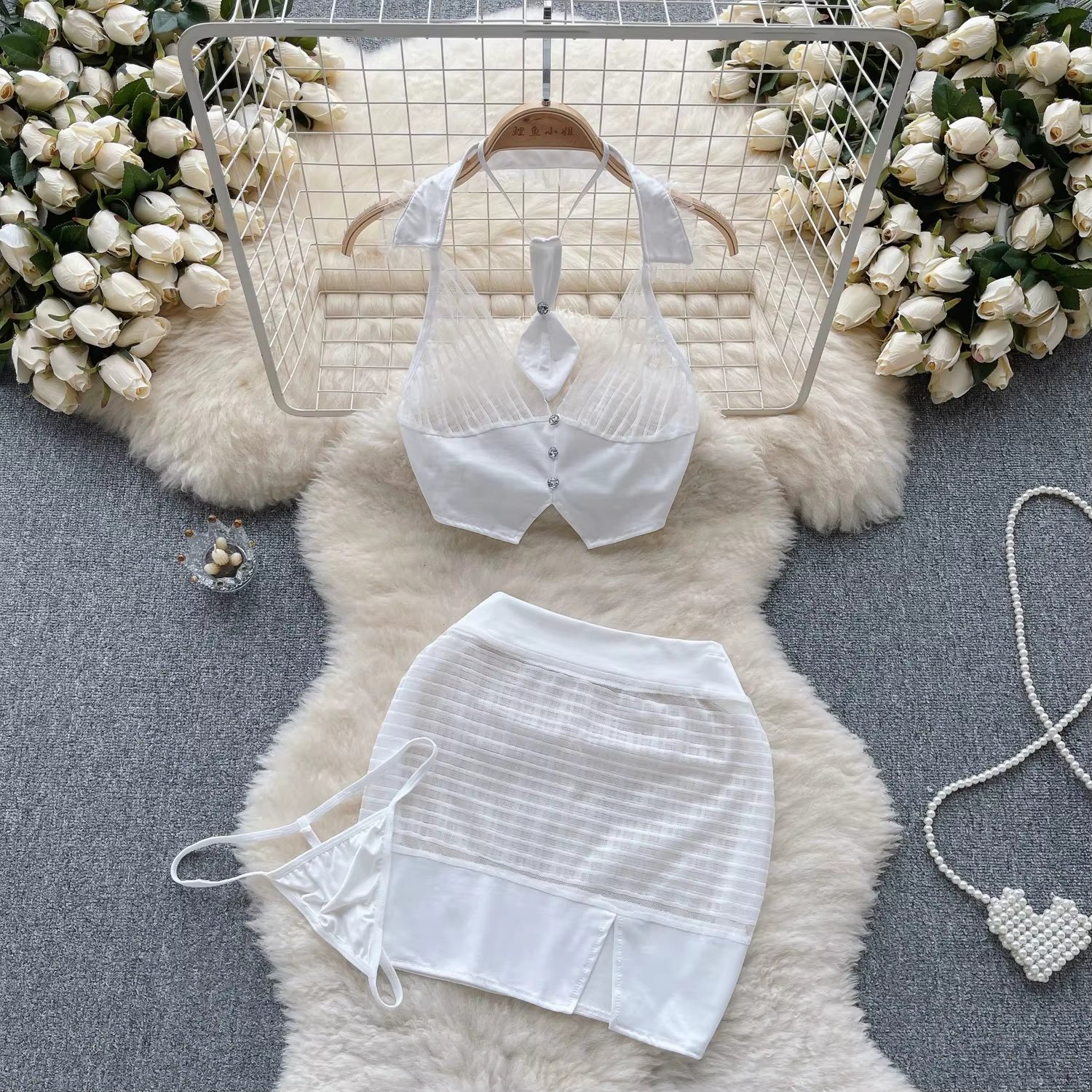 QD268-White