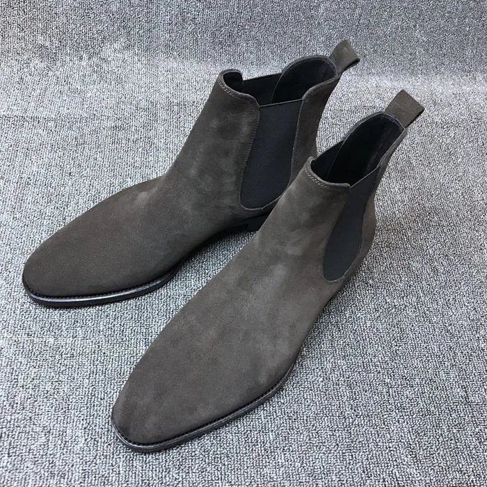 GRAY