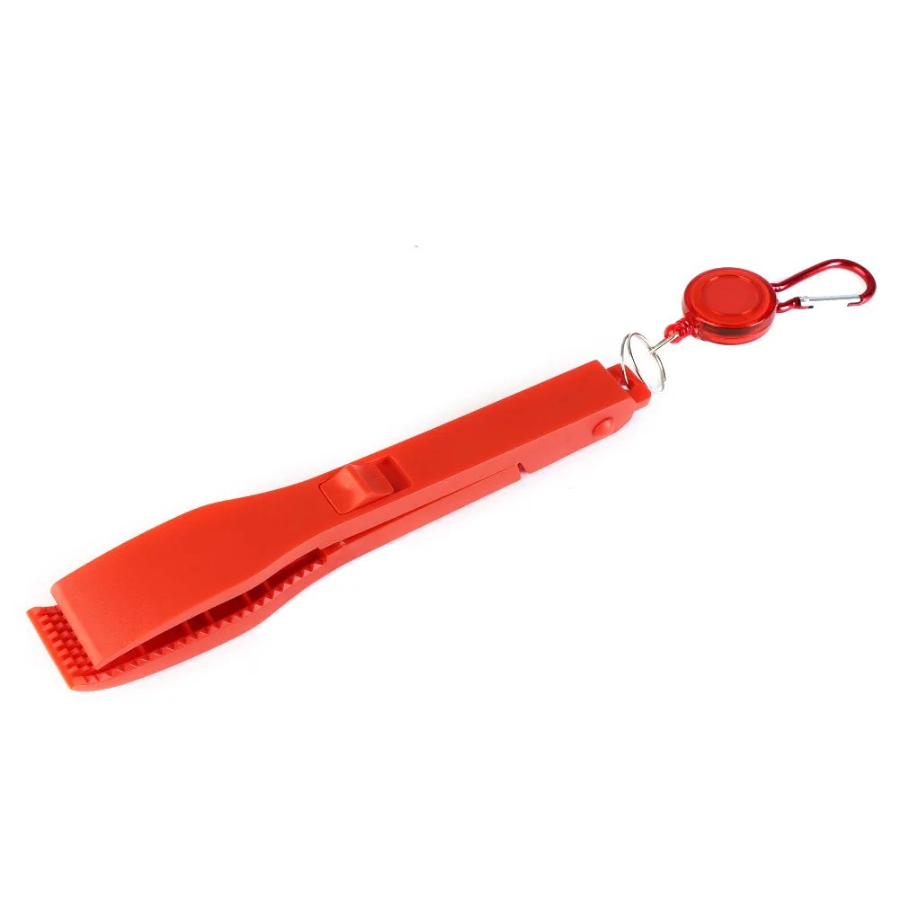 Red buckle