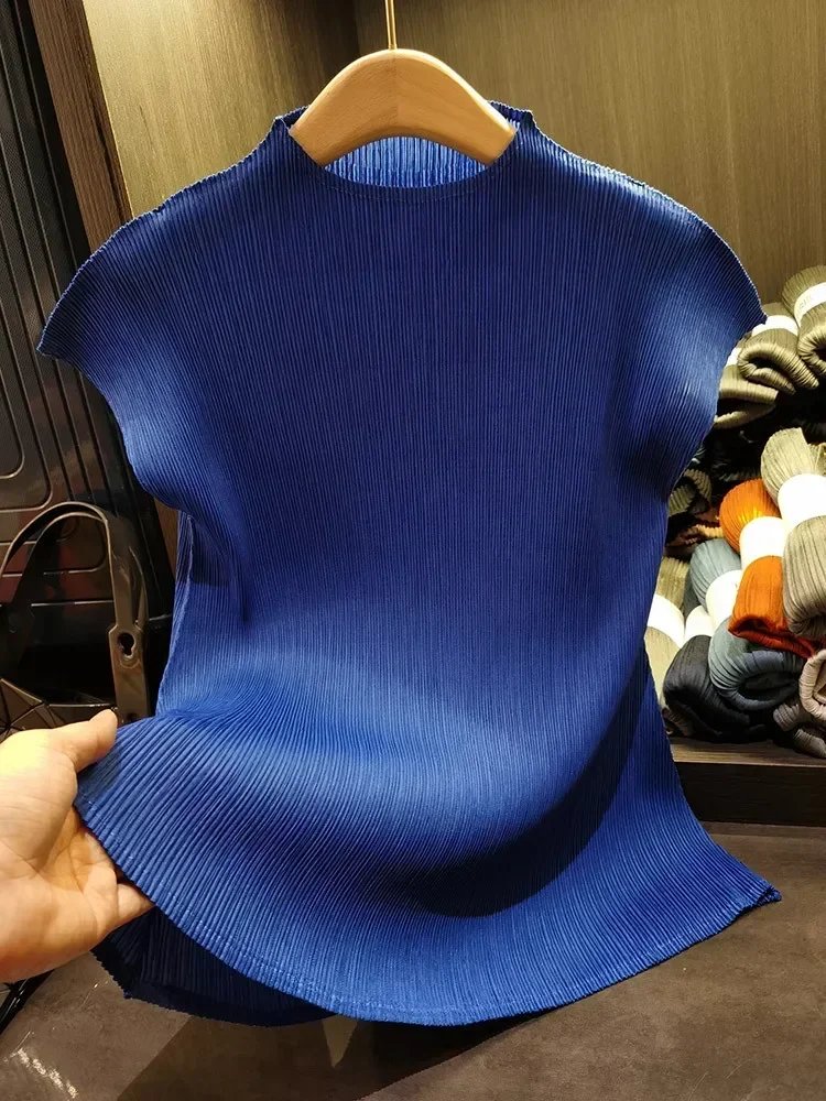 blue   as show