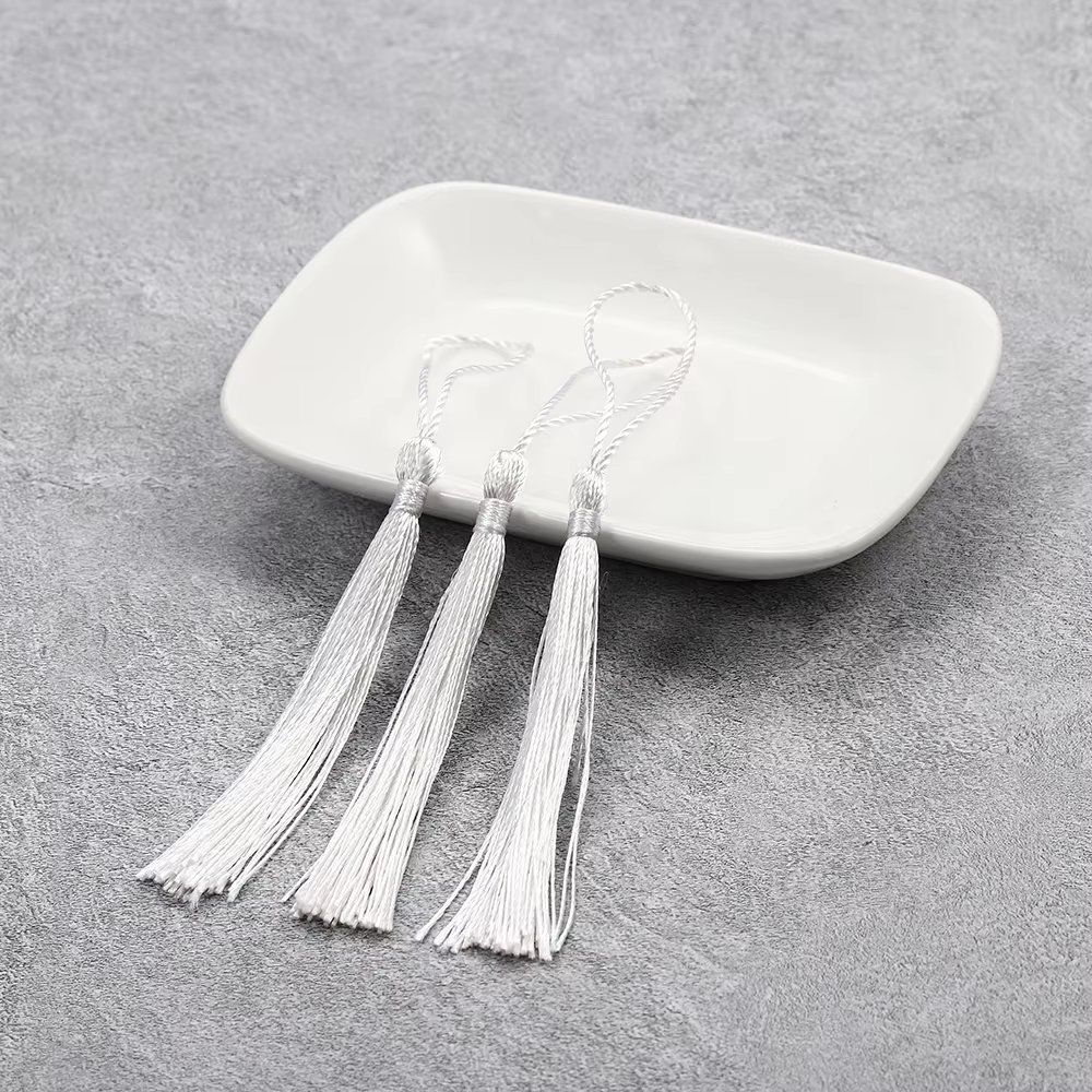 Row white