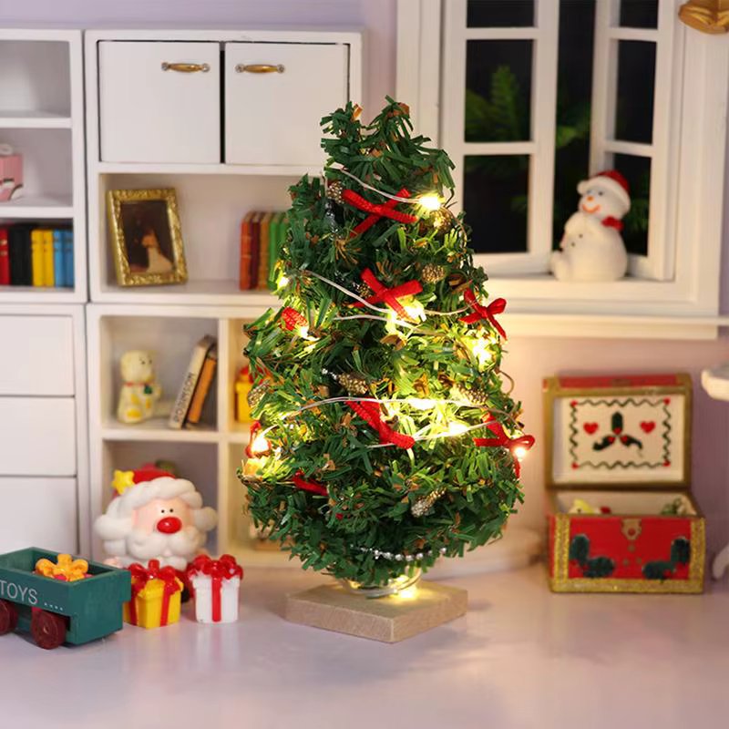 Lighted Christmas Tree Desk Mini 1/12 Realistic Doll House Ornaments Delicate Room Decor for Party Favors Cute Holiday Ornaments