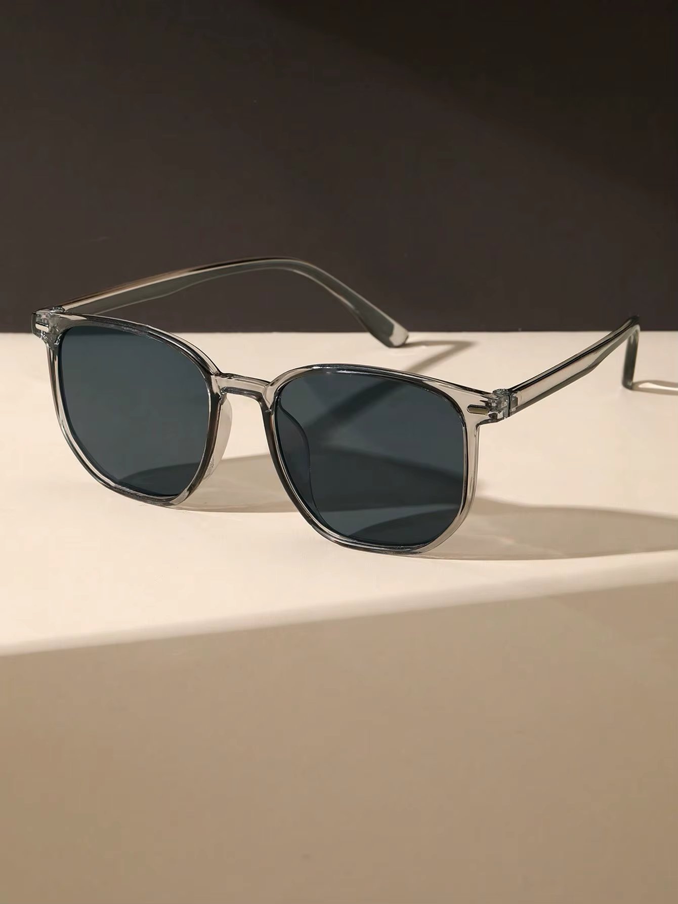 1PC Unisex Square Fashion Sunglasses For Cool Outdoor Travel Daily