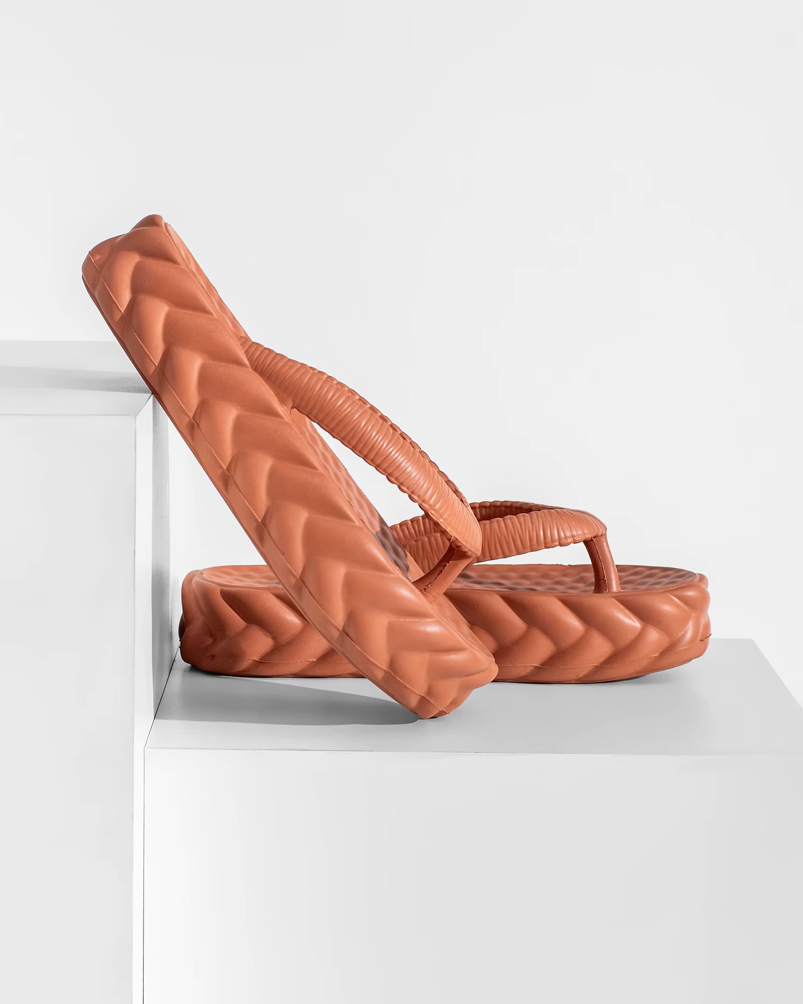 Chinelo Feminino Plataforma trançado Anabela Salto Muito Leve 100% em EVA