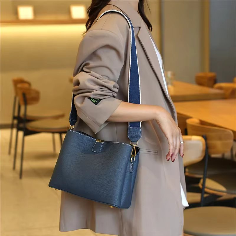 2022 Women's Genuine Leather Bag Female New Luxury Bucket Handbag Lady Fashion Casual Shoulder Bag Crossbody Messenger for Girls