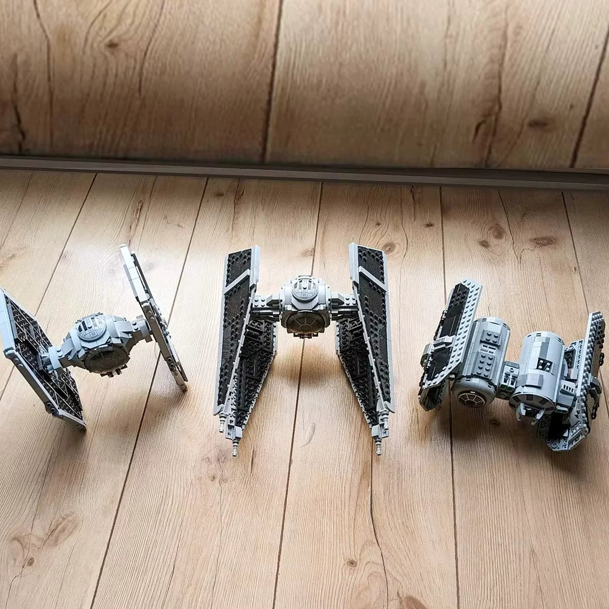 GALAXY Imperial TIE Battle-GNK StarFighters Space Bomber Interceptor Model Building Blocks Bricks Toys Kid Gift Set