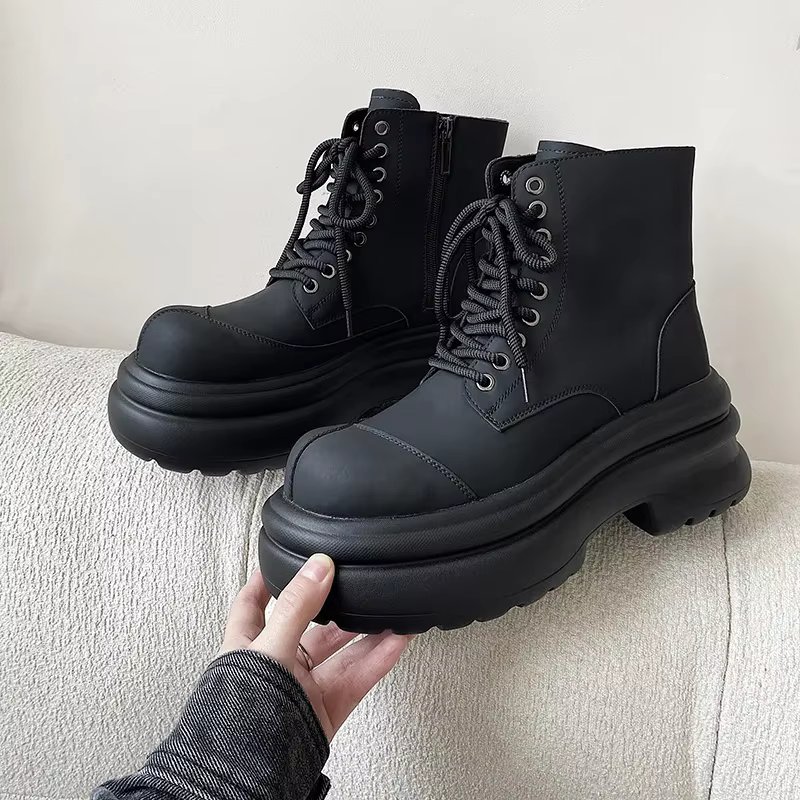 Black boots for men thick sole 7CM height increase high top motorcycle boots trendy and fashionable outdoor workwear shoes