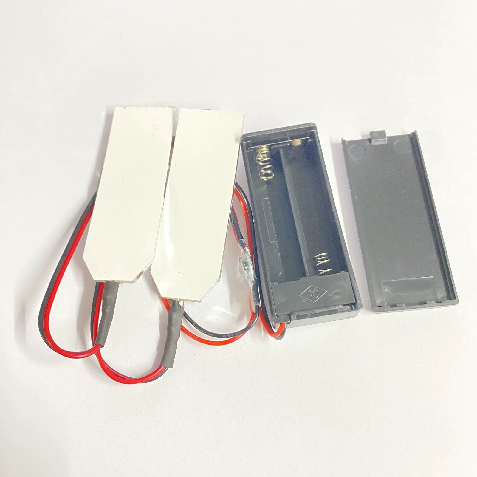 Taidacent Magnetic Control Switch Flexible Bendable DIY Led Light Eyes Kit for Iron Man Helmet Decorations Cosplay Superhero