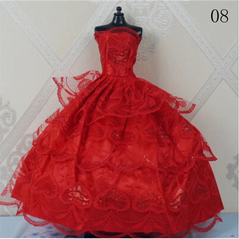 Doll Girl Dressing