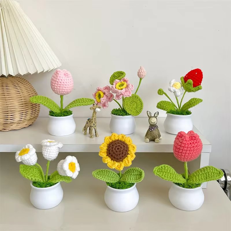 Mini Cute Crochet Flower Potted Hand-knitted Plant Potted Room Desk Decor Graduation Wedding Guests Gift Floral Desktop Ornament