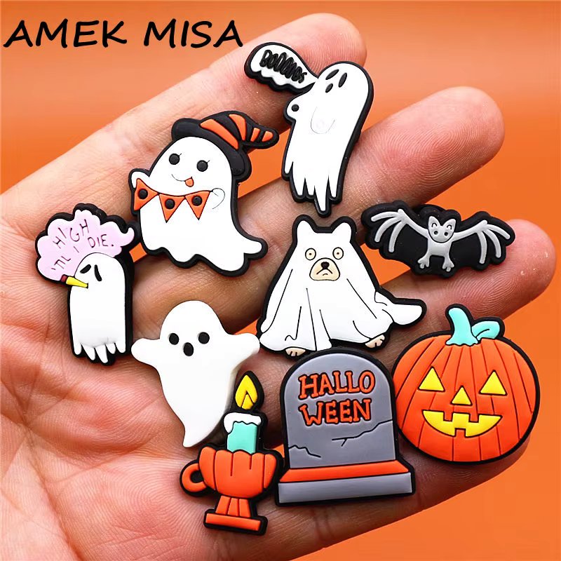 Single Sale 1pcs Cartoon Ghosts Shoe Buckle Accessories PVC Halloween Shoe Charm Decorations Clog Pins Fit Party Kids Gifts