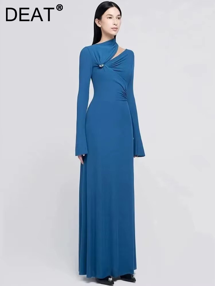 DEAT Elegant Dress Skew Collar Hollow Out Metal Decorative Kink Pleated Women's Evening Party Dresses 2025 Spring New 13DL1112