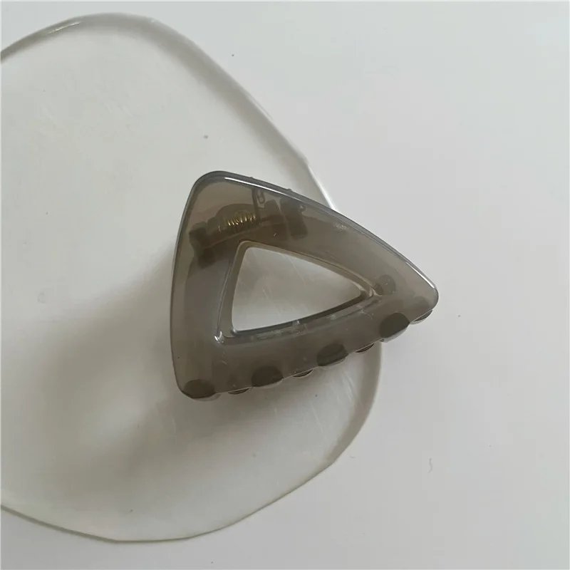 01 Hollow Gray