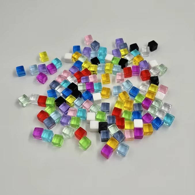 100Pcs/Set 8mm Transparent Square Corner Cube Colorful Crystal Clear Color Dice Chess Piece Right Angle For Board Game