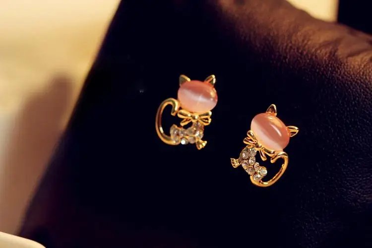 Best Selling Fashion Personality Wild Crystal Opal Stone Cherry Earrings Female Birthday Gift Wholesale Jewelry Accessories