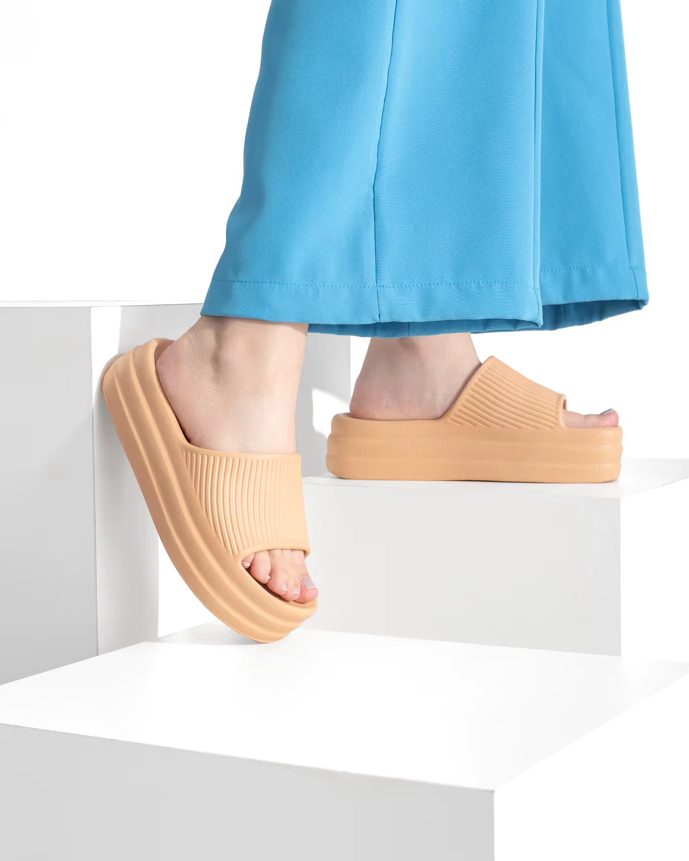 Chinelo Feminino Plataforma Anabela Salto Muito Leve 100% em EVA