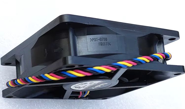  L80T12NS1A7-57   8025 80mm Cooling Fan PWM 4-wire Hydraulic Bearing DC 12V 0.38A, CPU Server Inverter