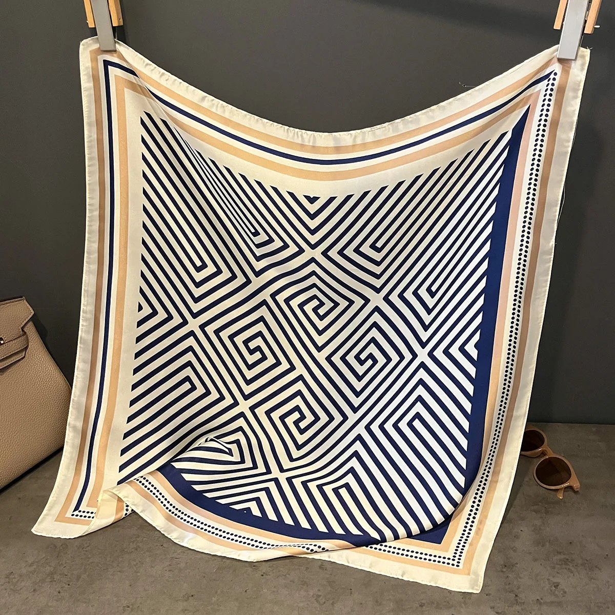 70*70cm Women Scarf Silk Feeling Hair Neck Square Brand Office bandanna muffler Waiter Flight Handkerchief Rings wrap 2024 New