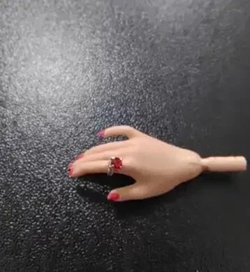 Red  diamond