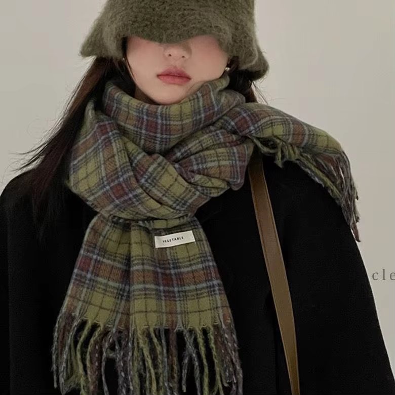 Green check women muffler long winter neckline