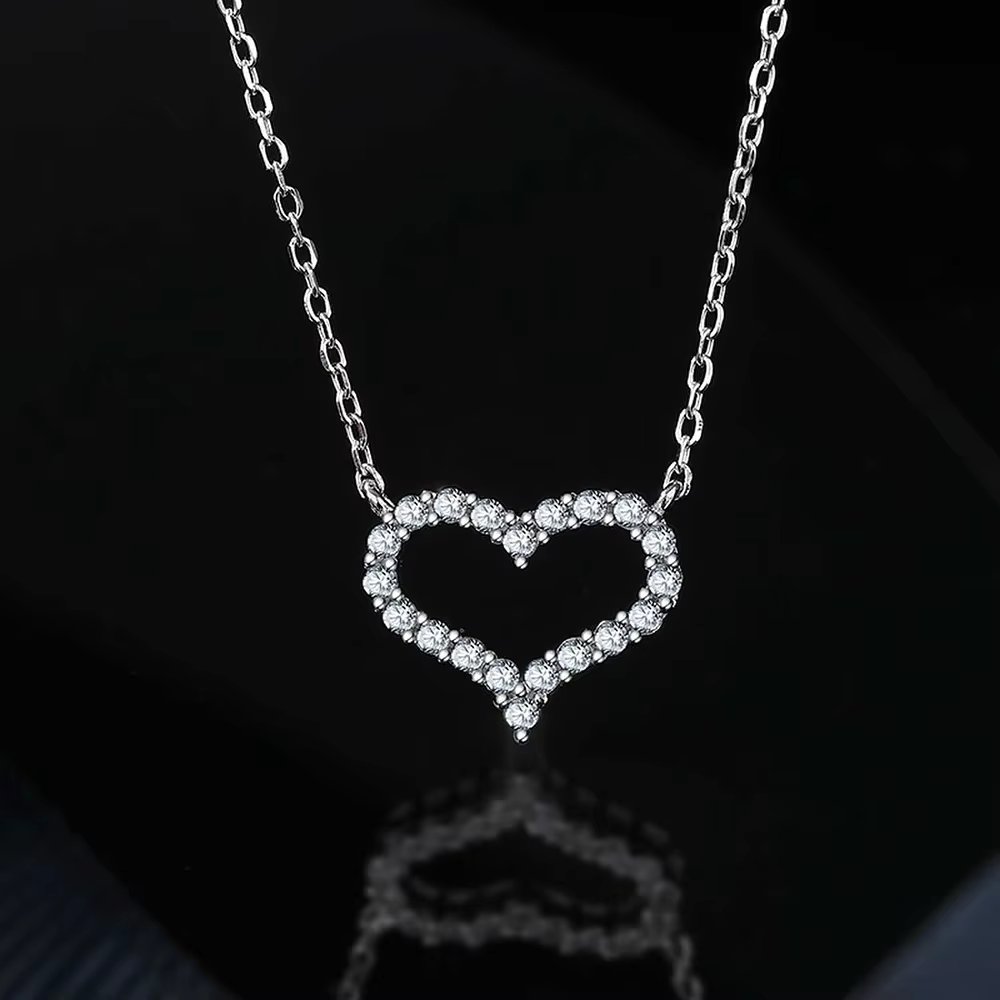 Heart Pendant Moissanite Necklace D Color Sparking Diamond 925 Sterling Silver 18K White Gold Plated Love Gift Jewelry For Women