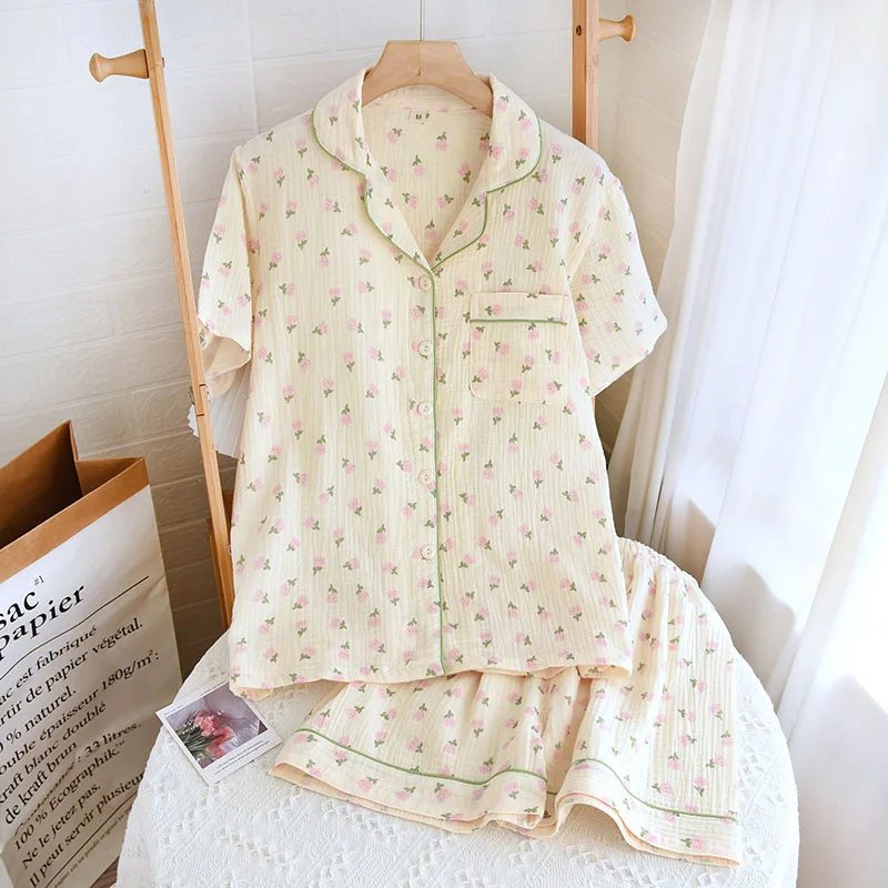 18 Pyjamas