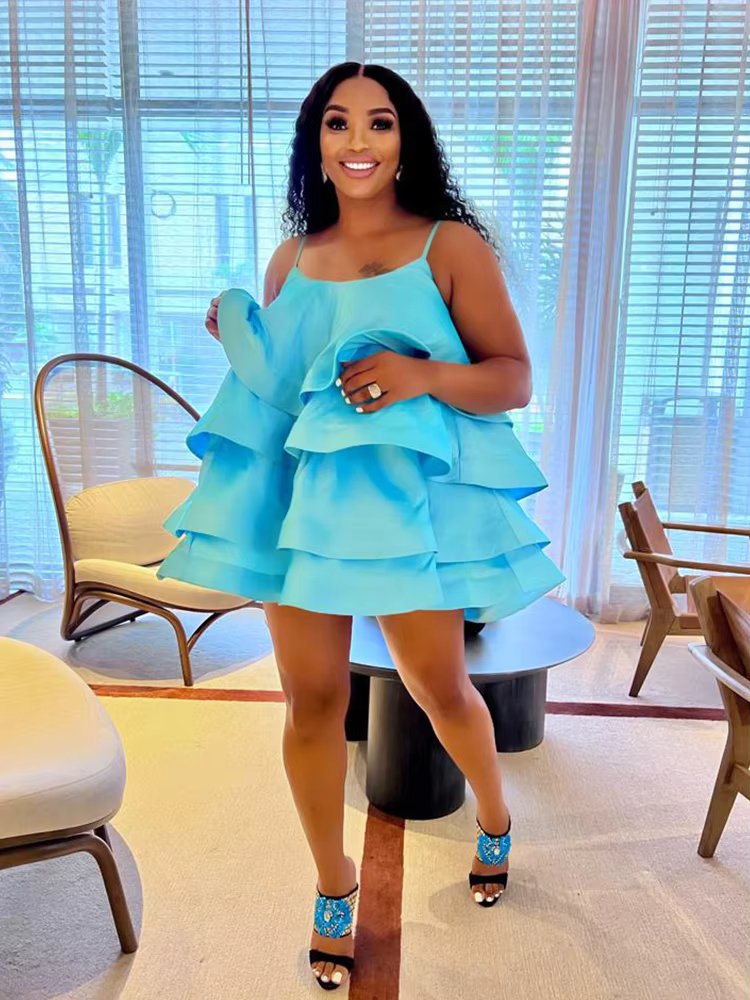 Sexy Short Daring Dresses Summer Sphagetty Strap Dress with Cascade Ruffles Elegant Dress Korean Style Wholesale Dropshipping