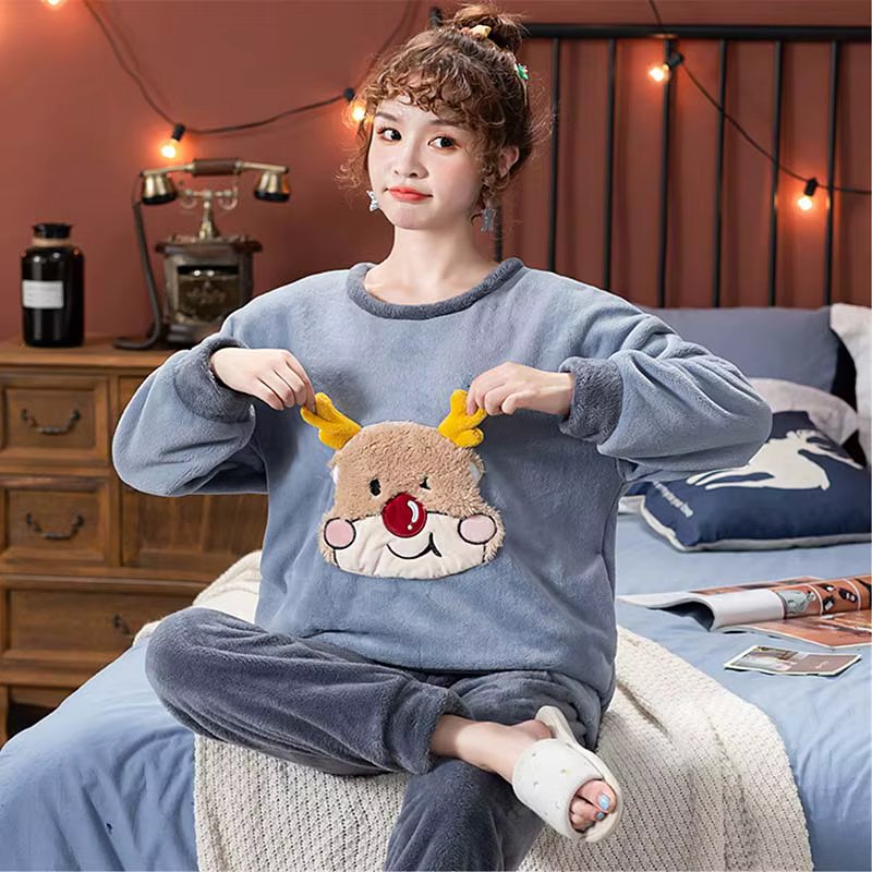9132-women1