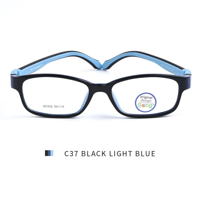 C37